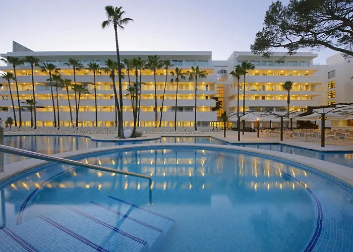 Iberostar Waves Cristina